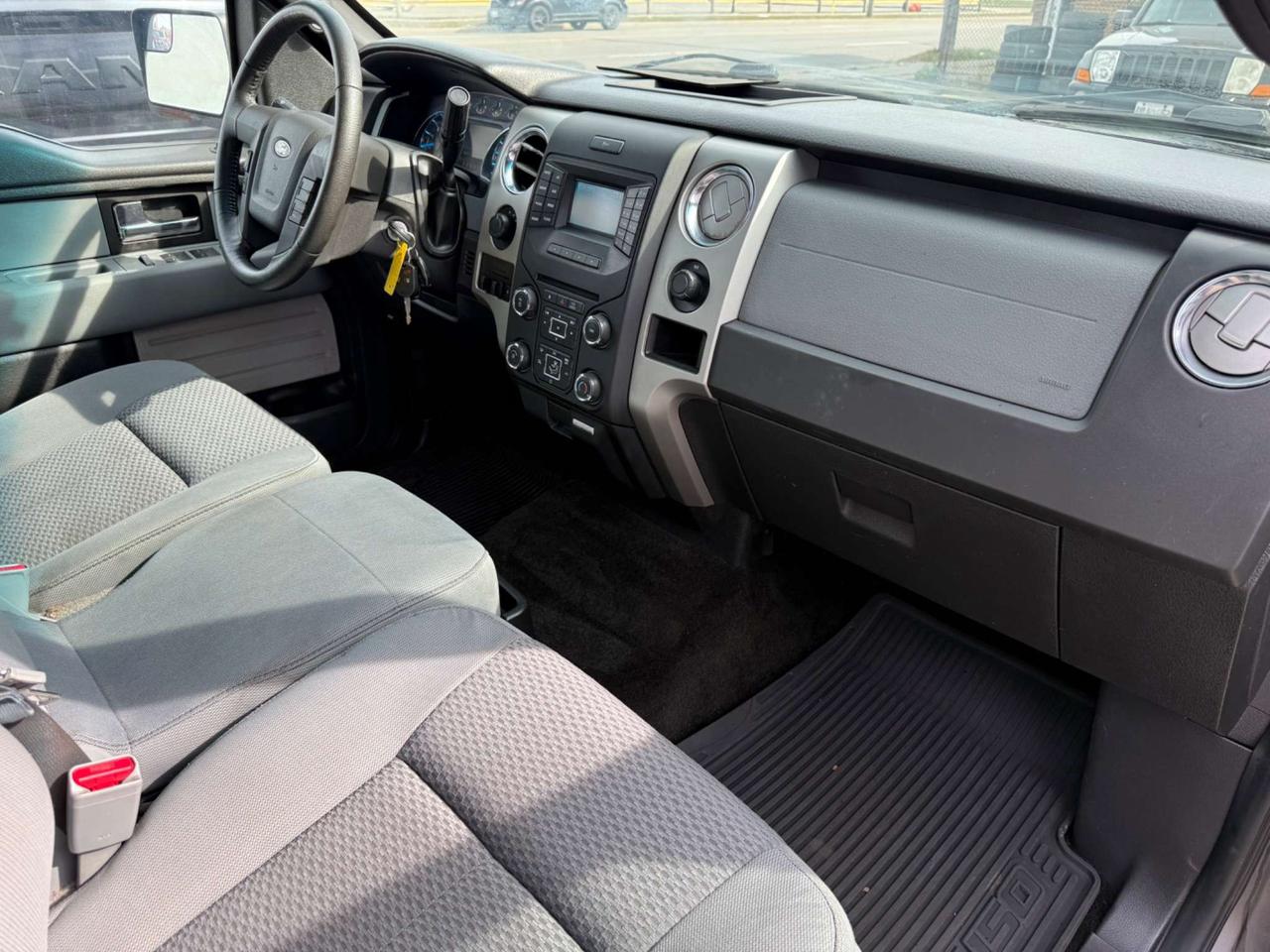 2014 Ford F-150 SuperCrew 145 Lariat *CERTIFIED* Photo