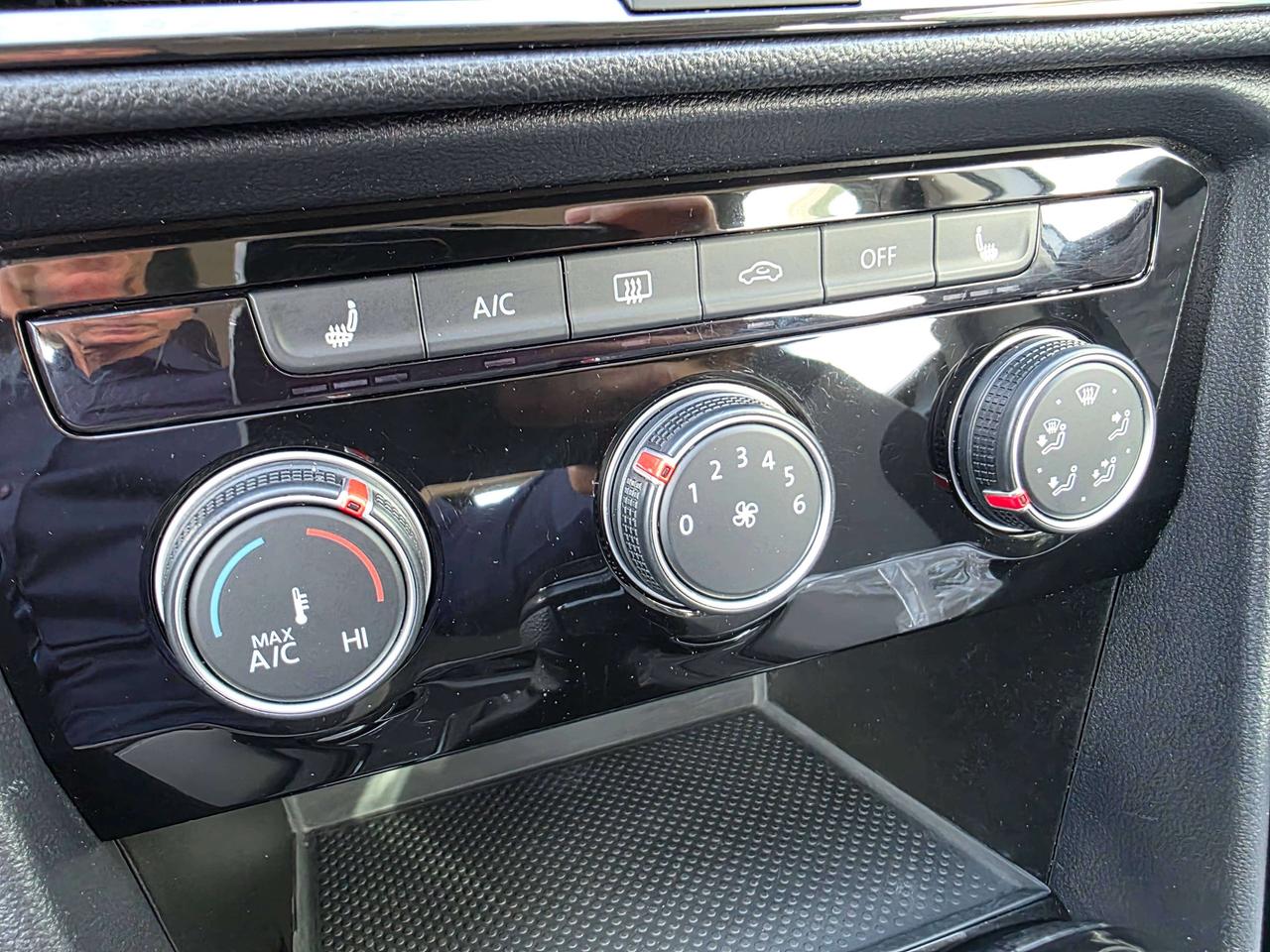 2023 Volkswagen Taos Trendline Photo