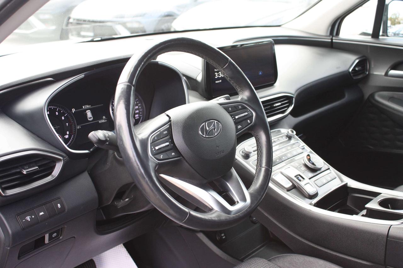 2023 Hyundai Santa Fe Preferred Photo