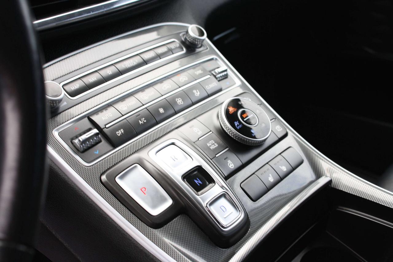 2023 Hyundai Santa Fe Preferred Photo