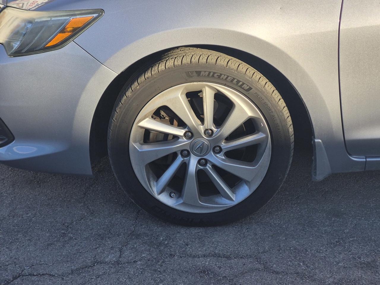 2016 Acura ILX Tech Photo