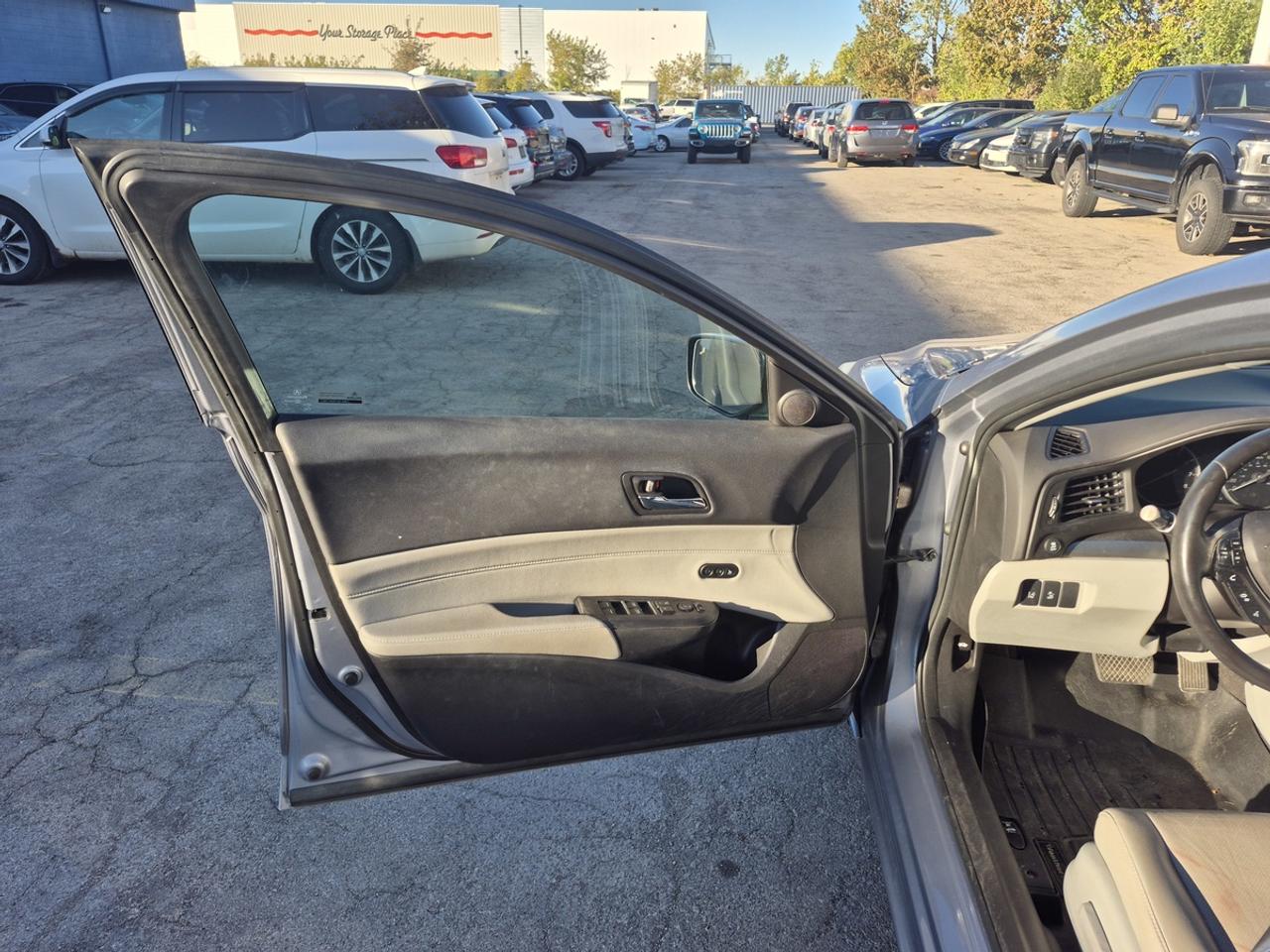 2016 Acura ILX Tech Photo