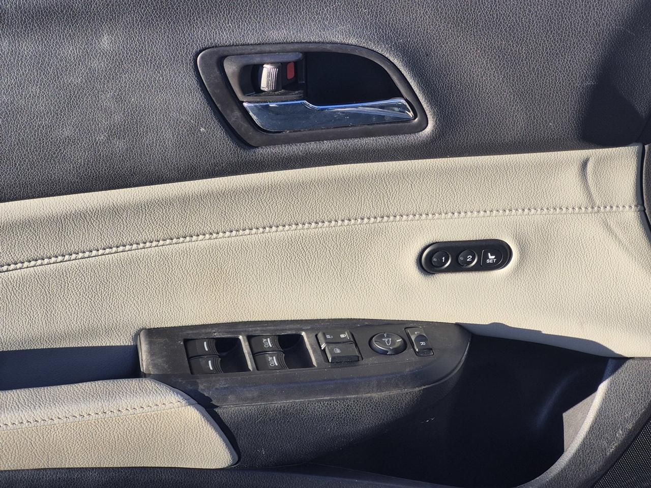 2016 Acura ILX Tech Photo