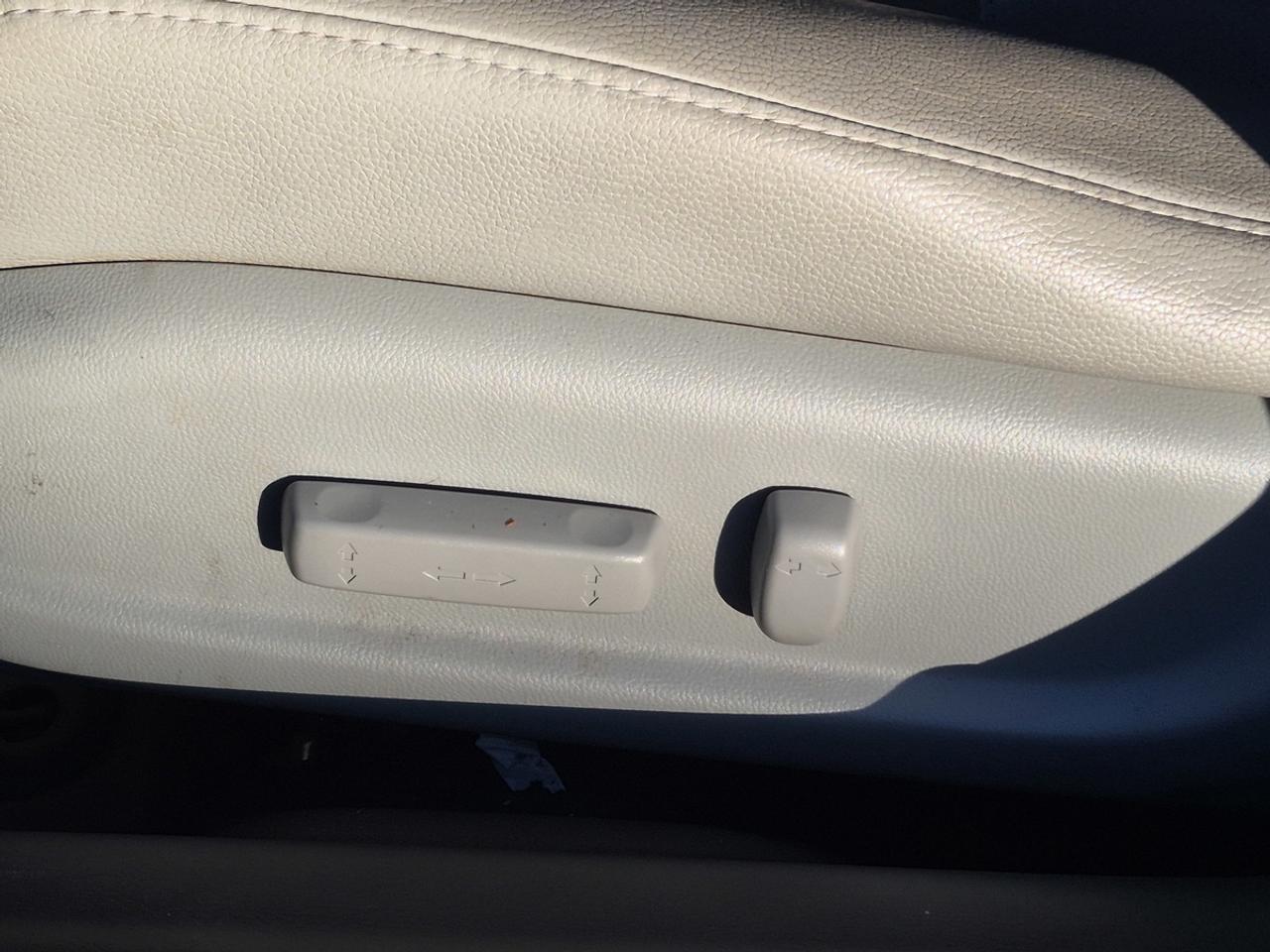 2016 Acura ILX Tech Photo