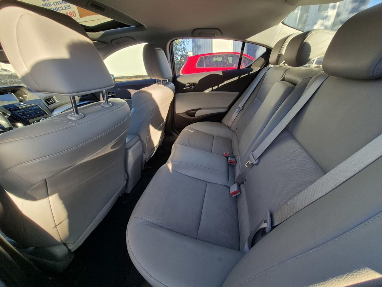 2016 Acura ILX Tech Photo