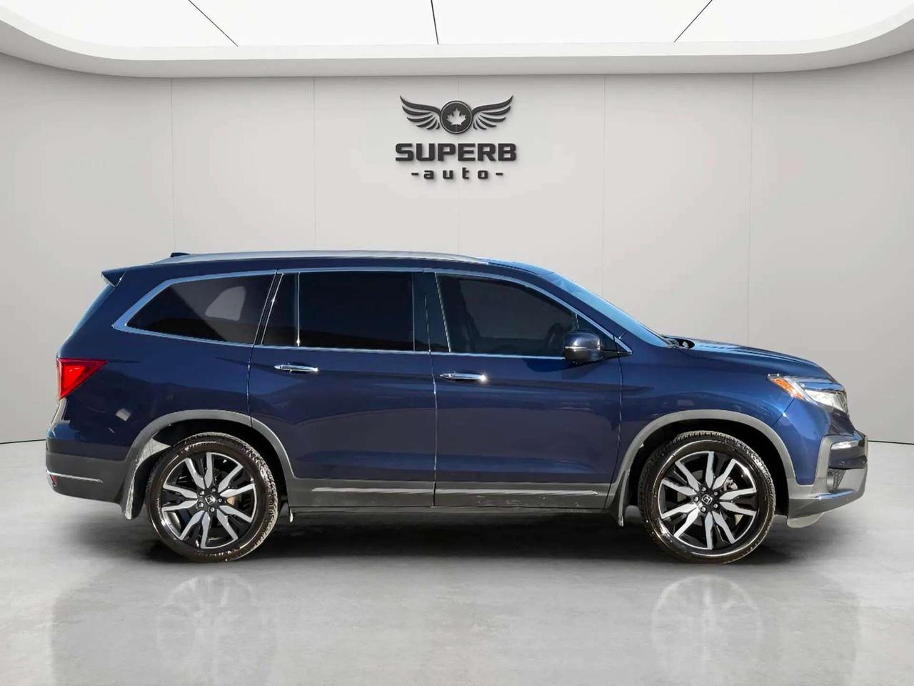 2020 Honda Pilot TOURING   7-PASSENGER   AWD   REAR ENTERTAINMENT SYSTEM Photo