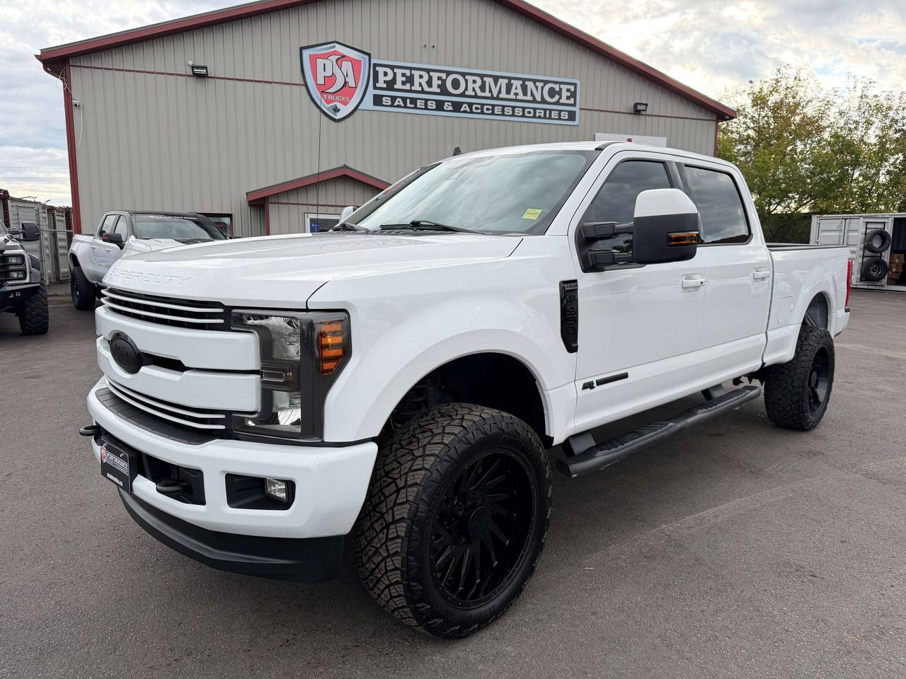 2019 Ford F-350 Lariat Photo