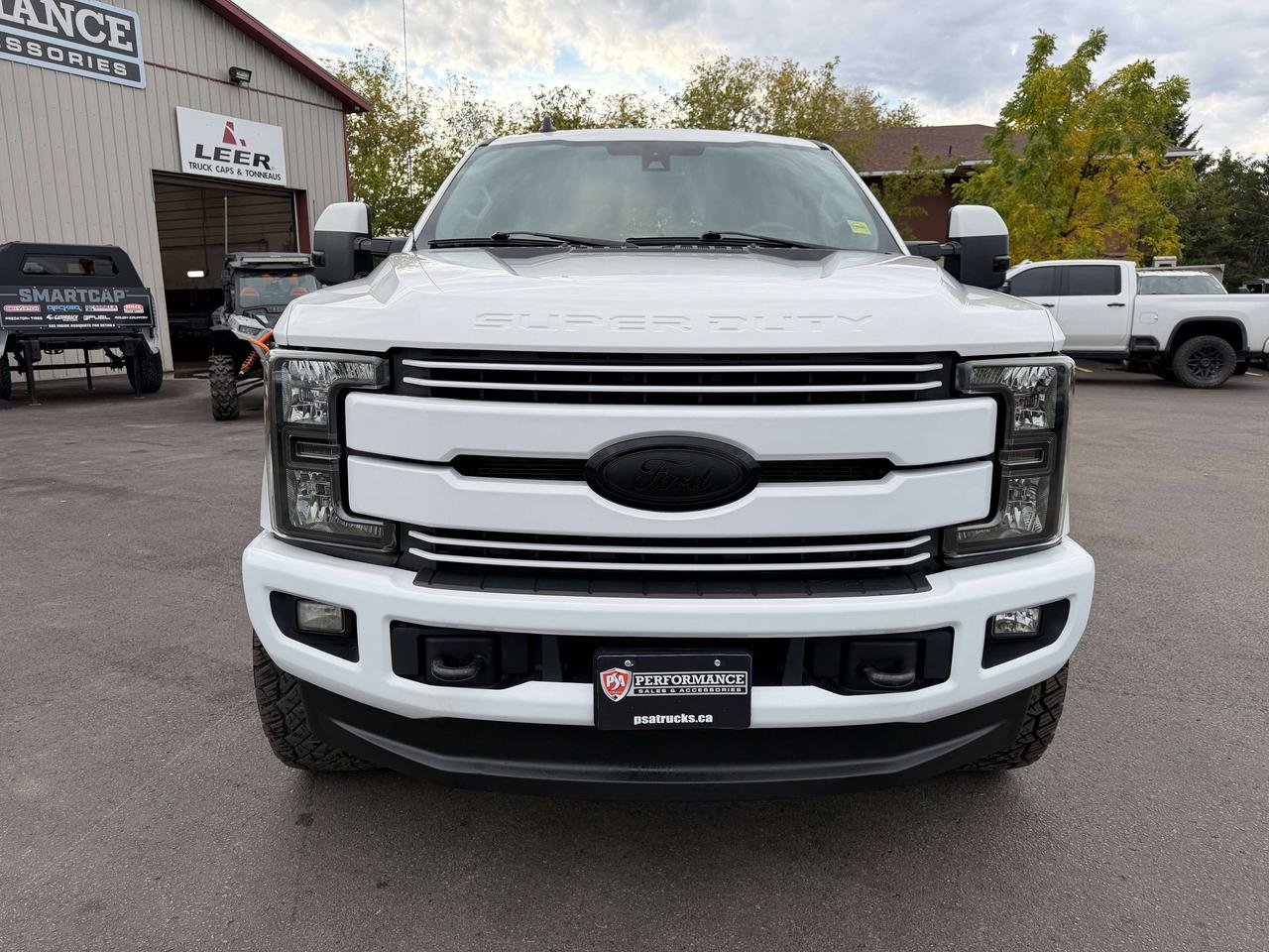 2019 Ford F-350 Lariat Photo