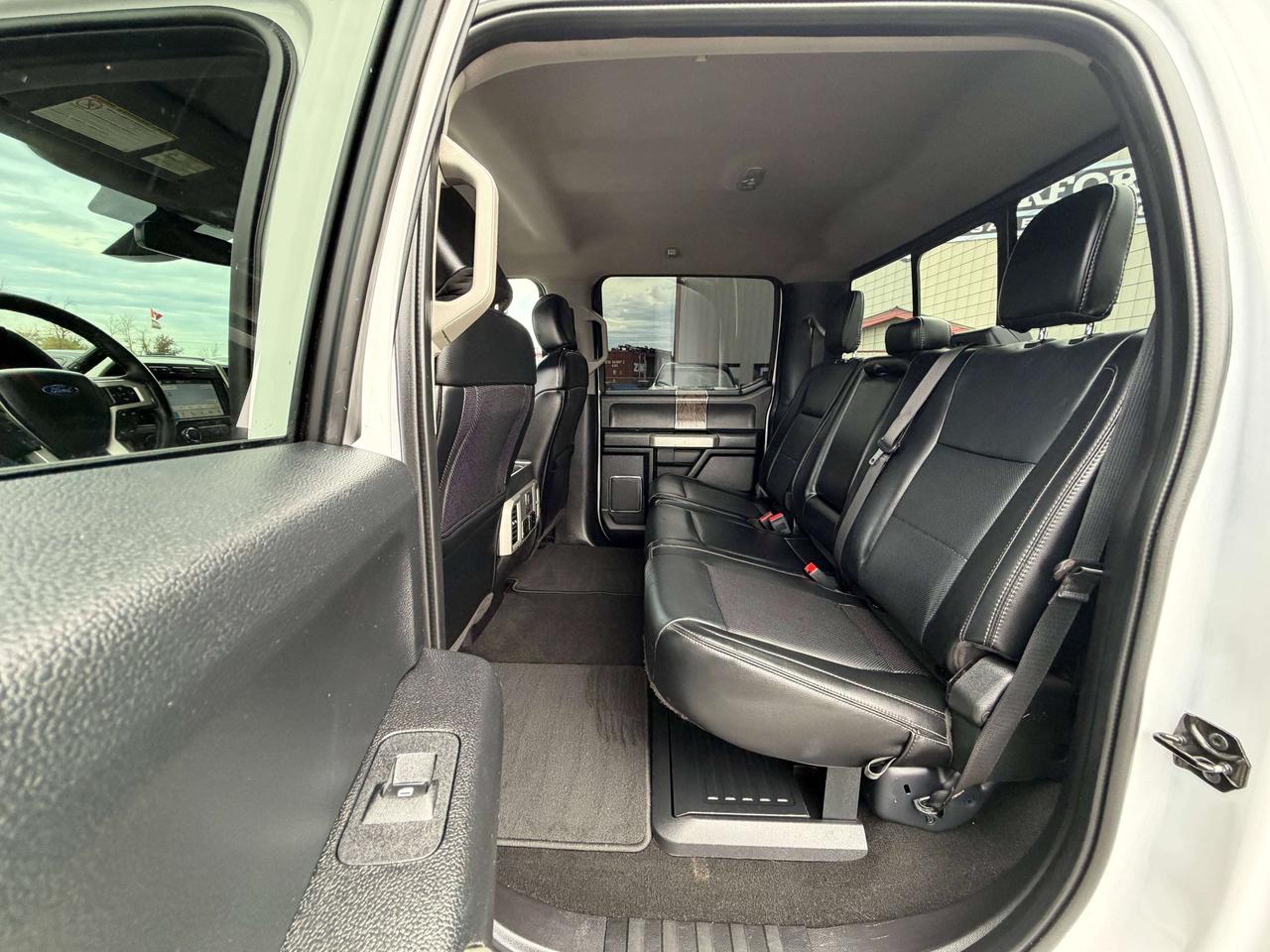2019 Ford F-350 Lariat Photo