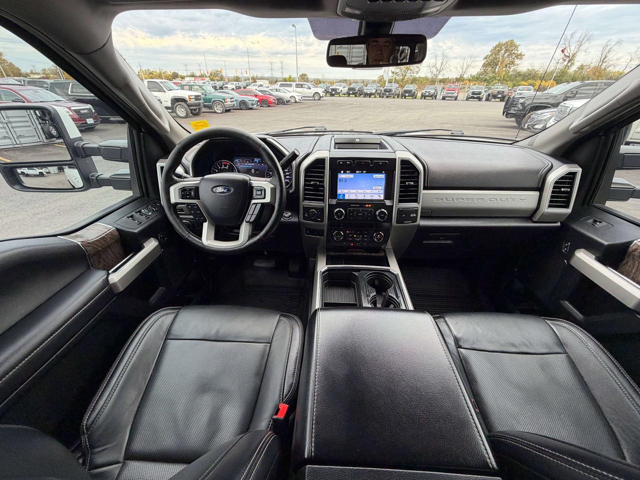 2019 Ford F-350 Lariat Photo