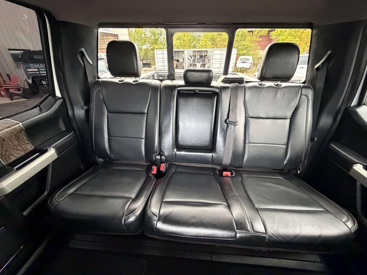 2019 Ford F-350 Lariat Photo