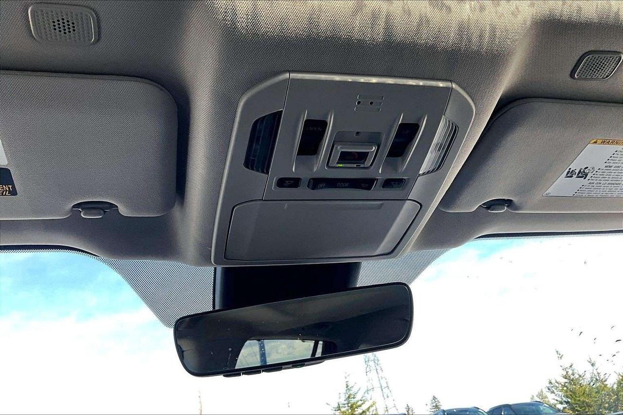2023 Toyota Highlander XLE   Blind Spot   Tow Package   Power Liftgate Photo