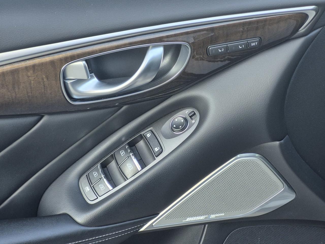 2017 Infiniti Q50S Premium Photo