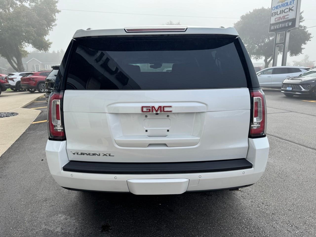 2019 GMC Yukon XL SLT 4X4 Photo