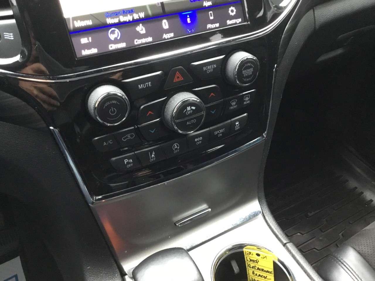 2021 Jeep Grand Cherokee ALTITUDE 4X4 Photo