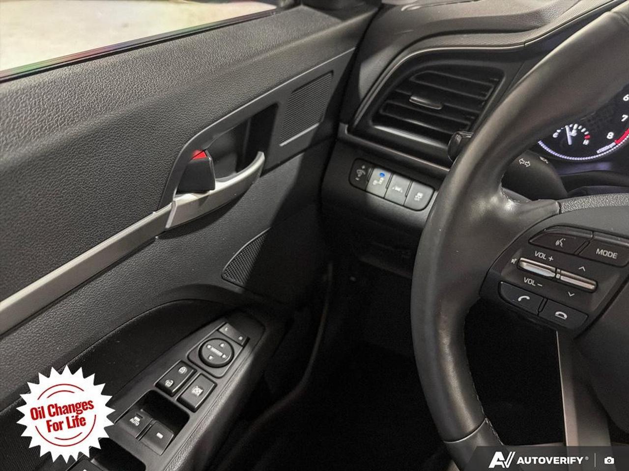 2020 Hyundai Elantra Preferred w/Sun & Safety Package IVT Photo