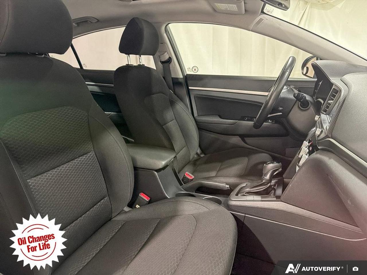 2020 Hyundai Elantra Preferred w/Sun & Safety Package IVT Photo