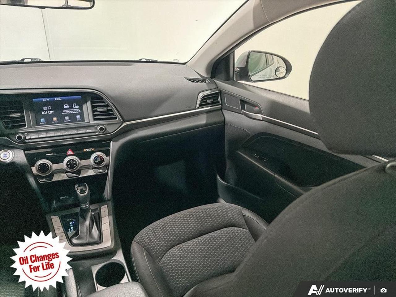2020 Hyundai Elantra Preferred w/Sun & Safety Package IVT Photo