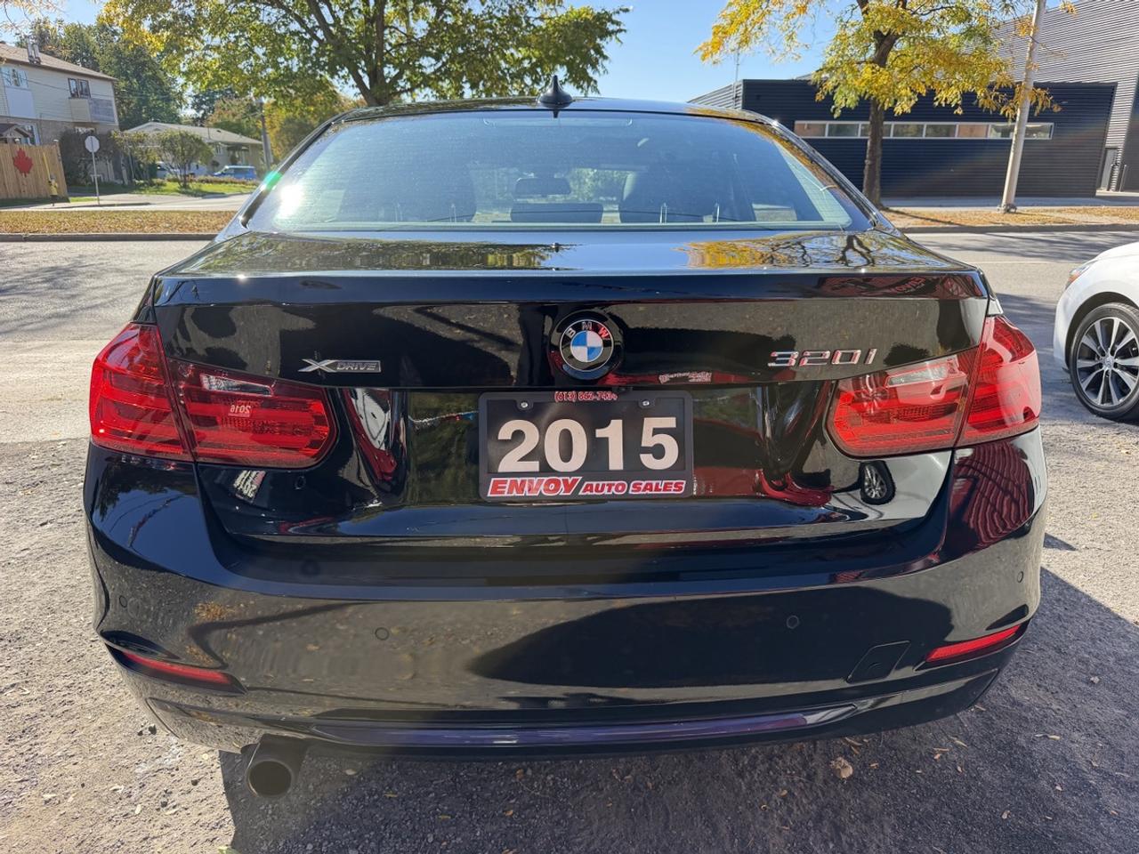 2015 BMW 3 Series 320i xDrive Sport Pkg Photo