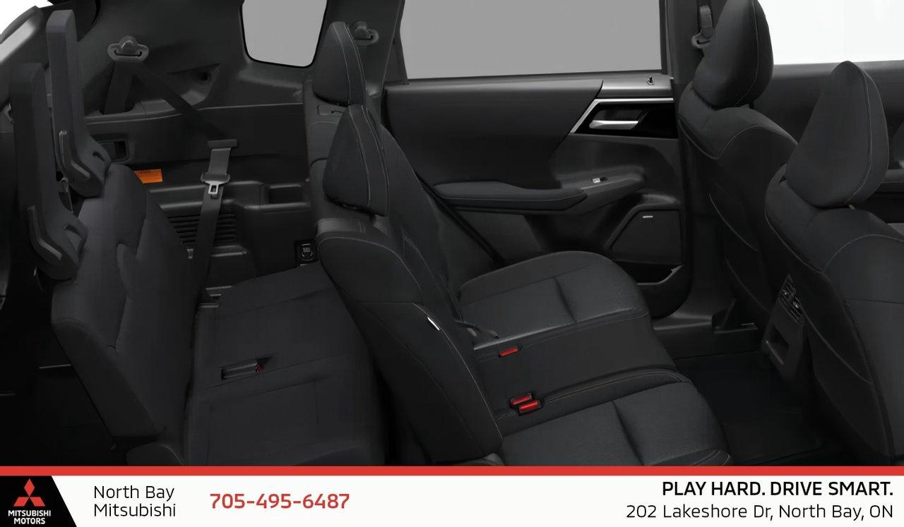 2026 Mitsubishi Outlander Plug-In Hybrid SE S-AWC Photo