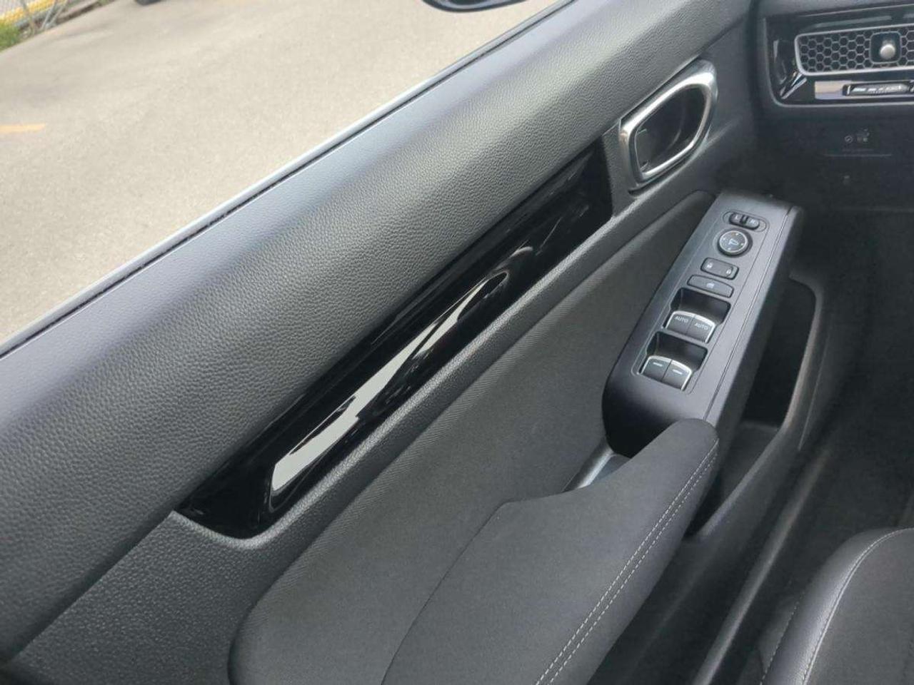 2025 Honda Civic Sport eCVT Sedan Photo