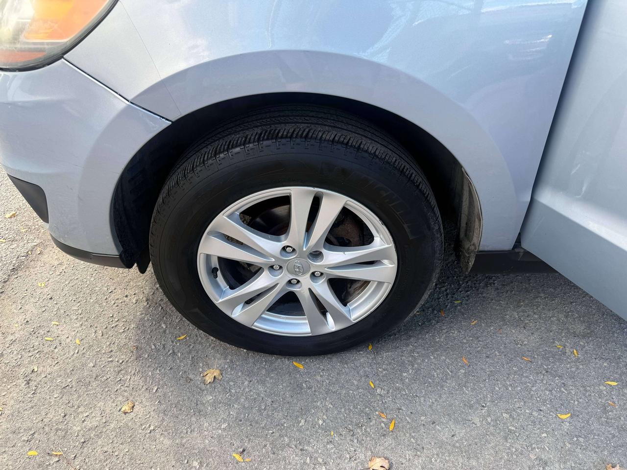 2010 Hyundai Santa Fe *** BLOWOUT SALE *** Photo
