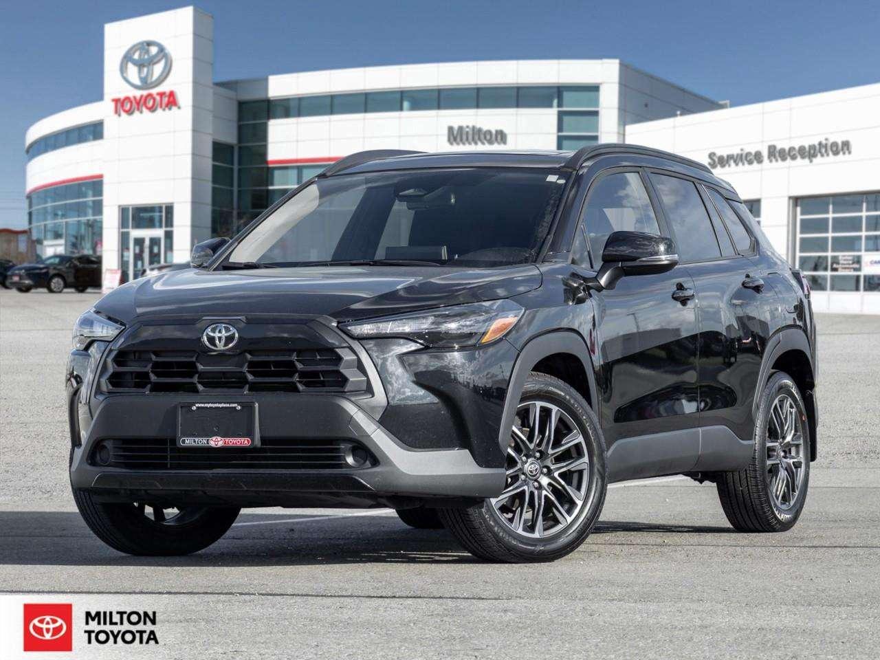 2026 Toyota Corolla Cross LE PREMIUM AWD SUNROOF ALLOYS WIRELESS CHARGING ONE OWNER TCUV LE Photo0