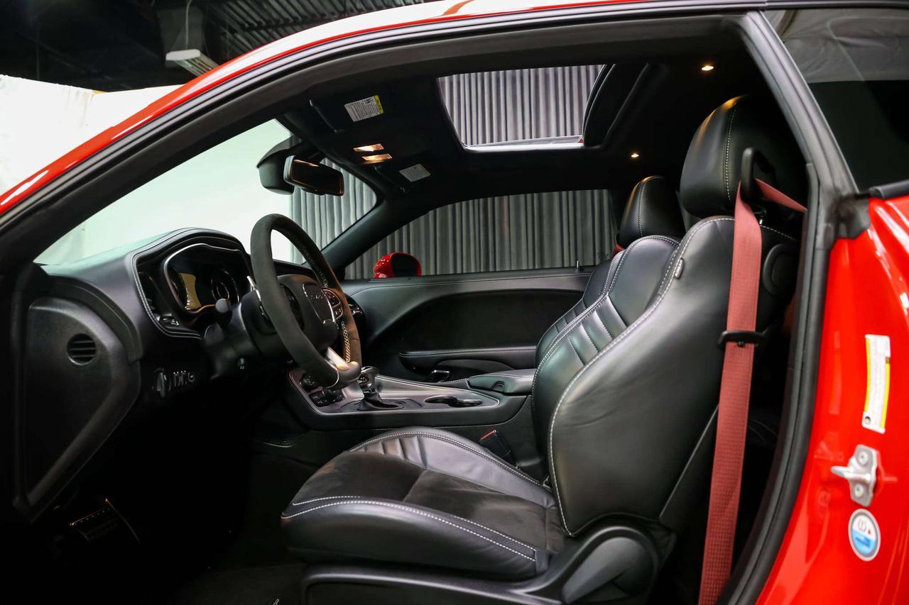 2023 Dodge Challenger SRT HELLCAT WIDEBODY JAILBREAK NOACCIDNT SUNROOF Photo