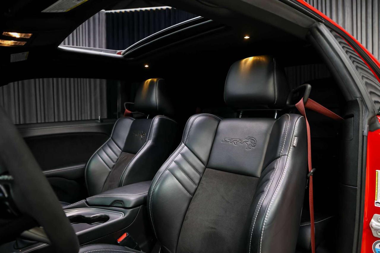 2023 Dodge Challenger SRT HELLCAT WIDEBODY JAILBREAK NOACCIDNT SUNROOF Photo