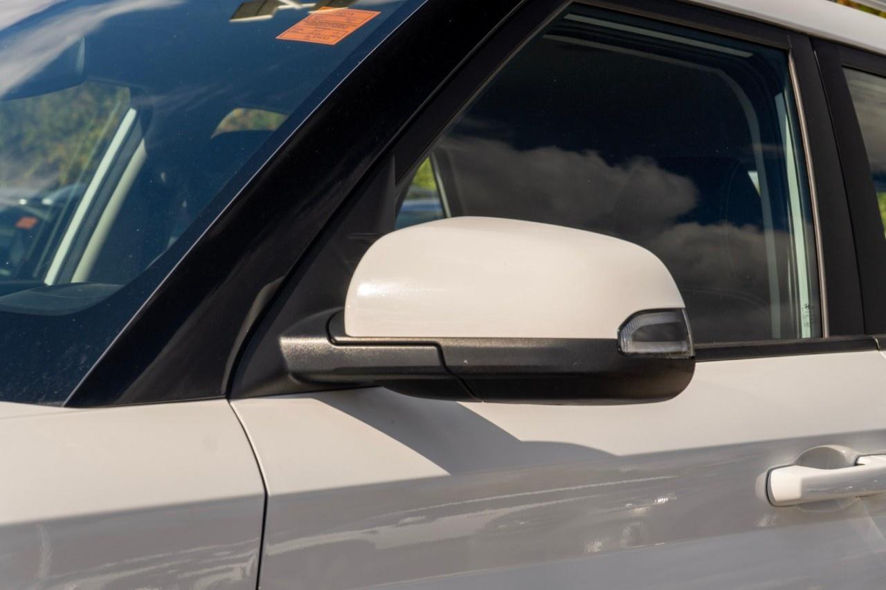 2025 Hyundai Venue Preferred IVT Photo