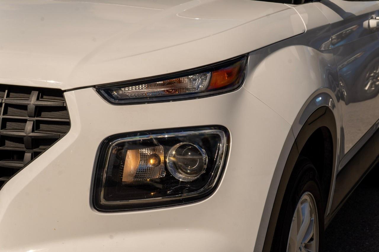 2025 Hyundai Venue Preferred IVT Photo
