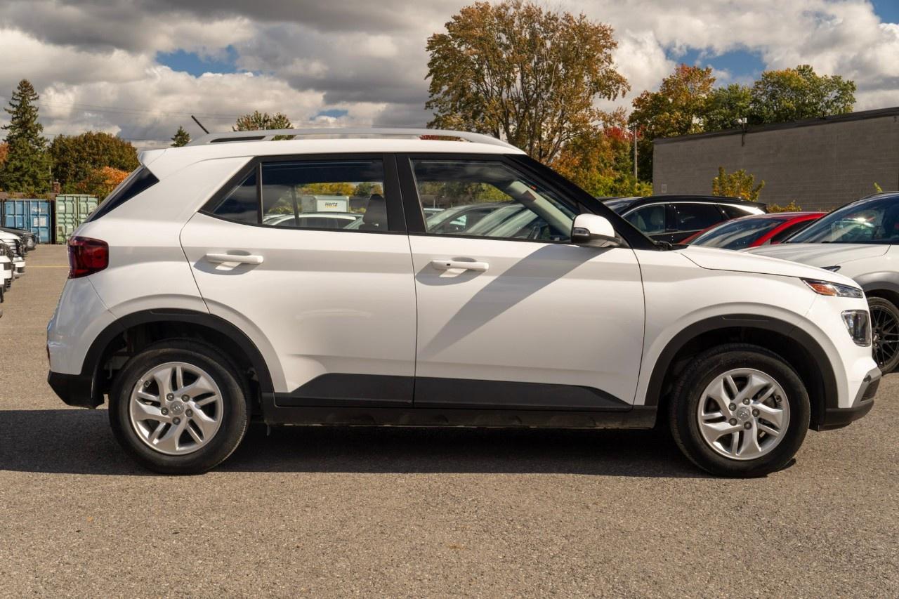 2025 Hyundai Venue Preferred IVT Photo