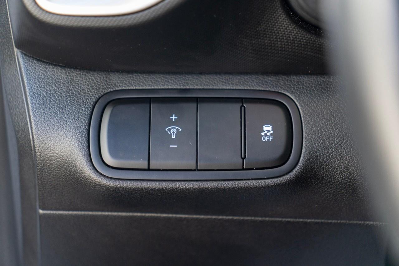 2025 Hyundai Venue Preferred IVT Photo