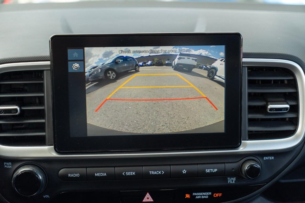 2025 Hyundai Venue Preferred IVT Photo
