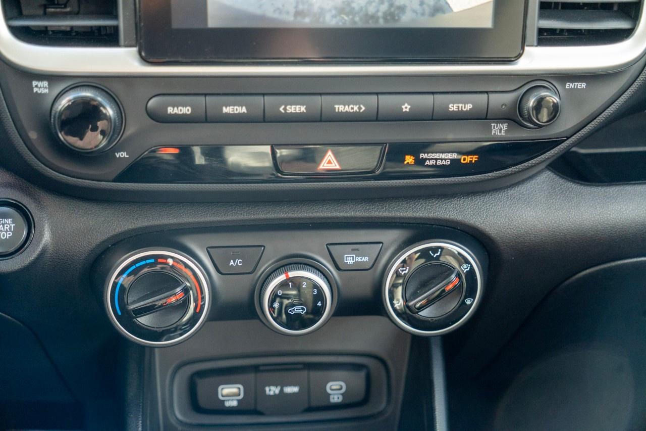 2025 Hyundai Venue Preferred IVT Photo