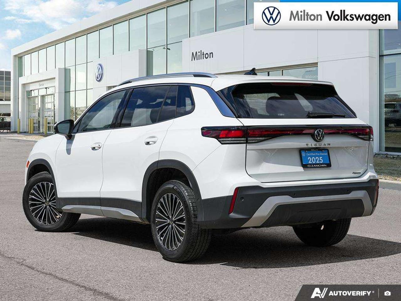 2025 Volkswagen Tiguan COMFORTLINE 4Motion Photo