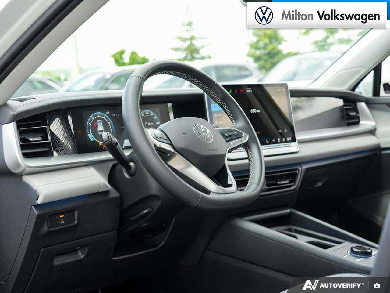 2025 Volkswagen Tiguan COMFORTLINE 4Motion Photo