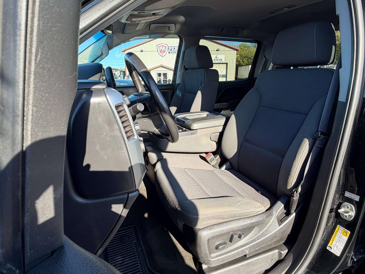 2017 Chevrolet Silverado 1500 LT Photo