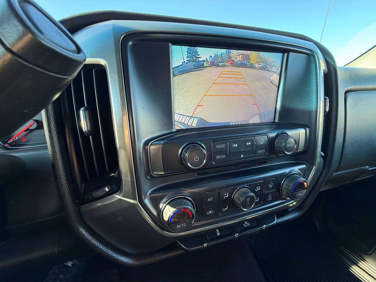 2017 Chevrolet Silverado 1500 LT Photo