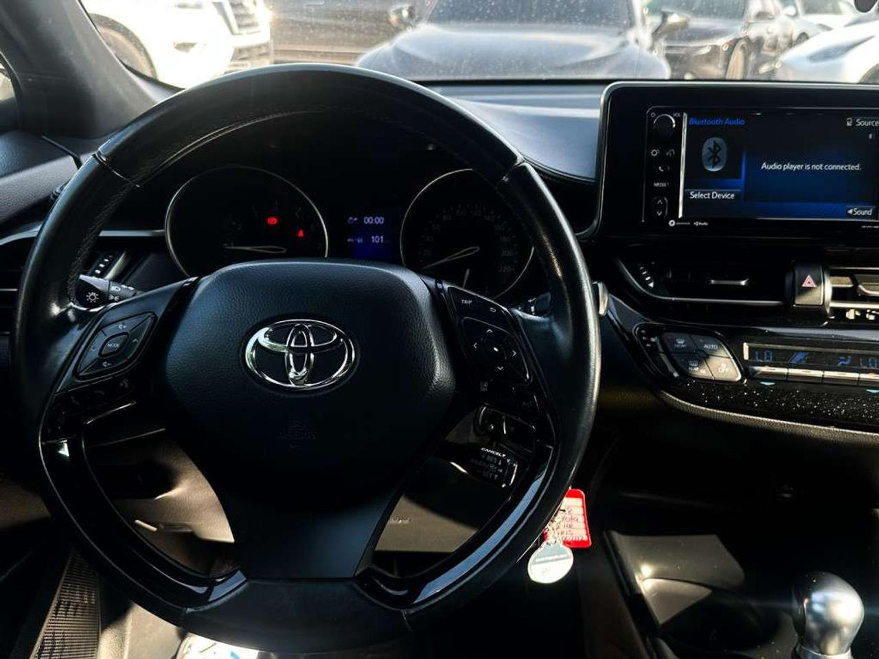 2018 Toyota C-HR XLE   HEATED SEATS   ALLOYS   CRUISE CONTROL Photo