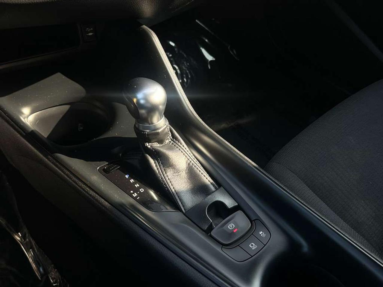 2018 Toyota C-HR XLE   HEATED SEATS   ALLOYS   CRUISE CONTROL Photo