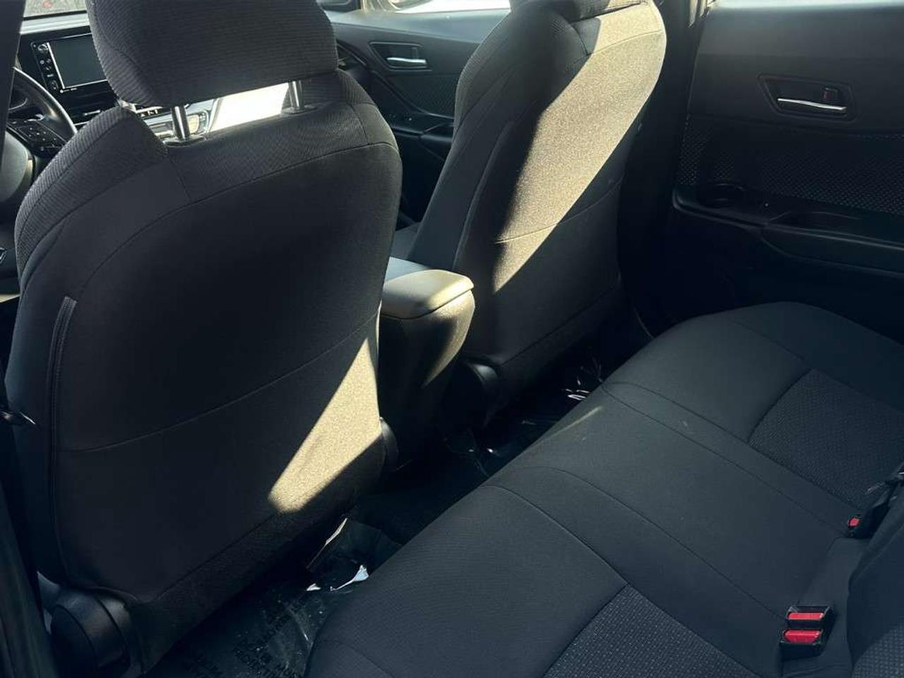 2018 Toyota C-HR XLE   HEATED SEATS   ALLOYS   CRUISE CONTROL Photo