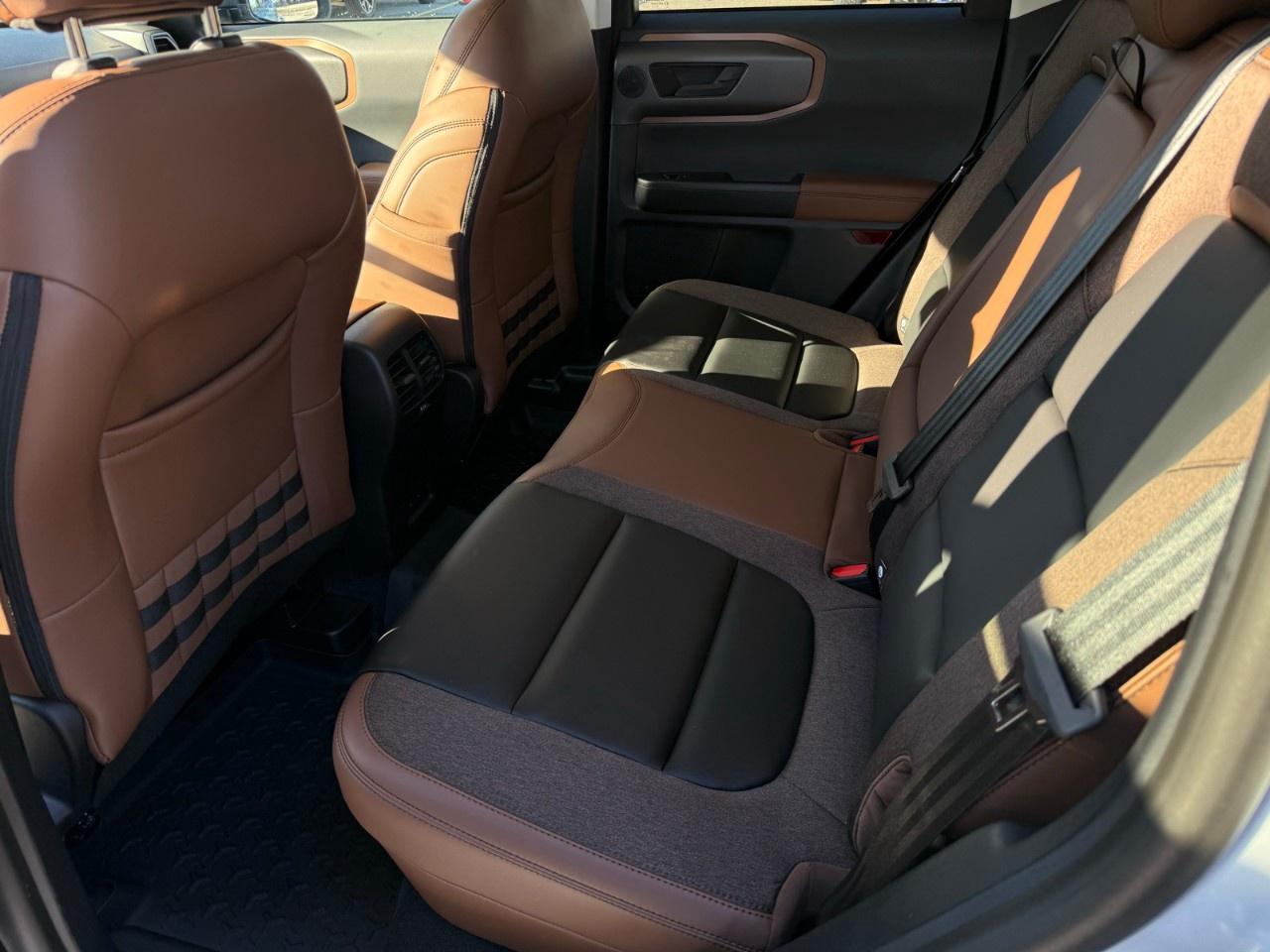 2026 Ford Bronco Sport Outer Banks 4x4 Photo
