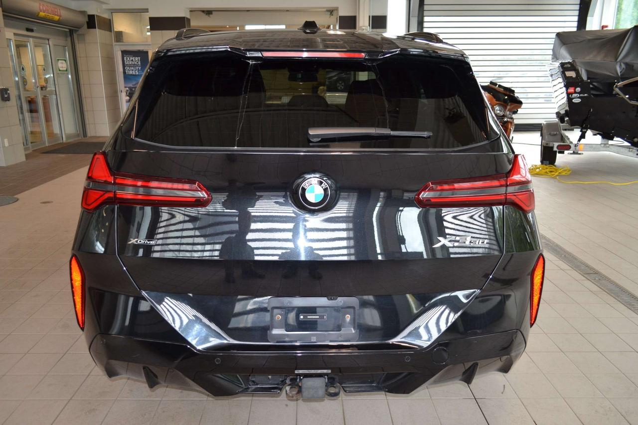 2025 BMW X3 30 xDrive Photo3