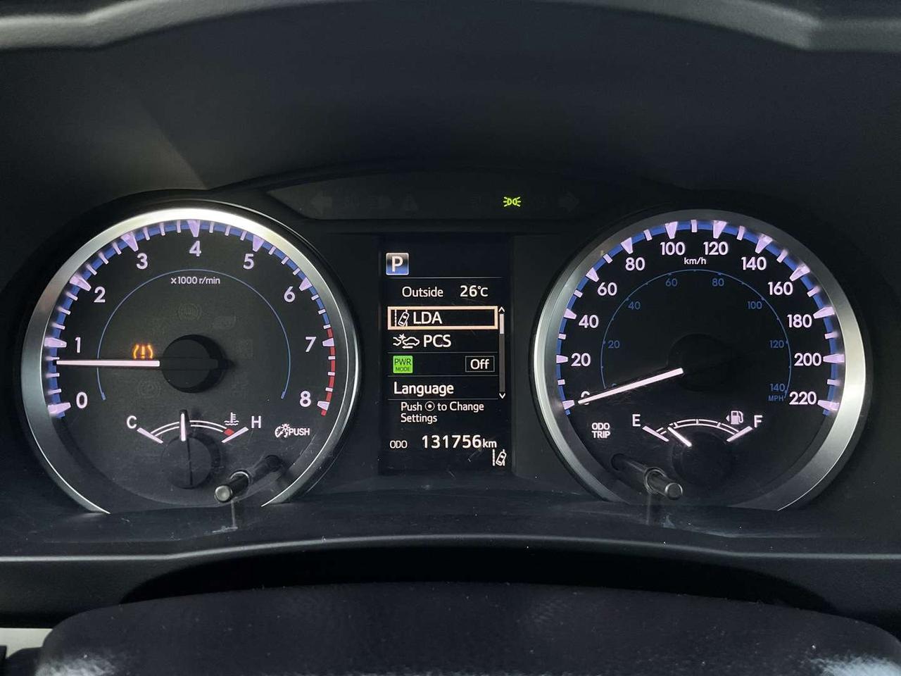 2017 Toyota Highlander LE V6 - BACK-UP CAM! 8 PASS! BLUETOOTH! Photo