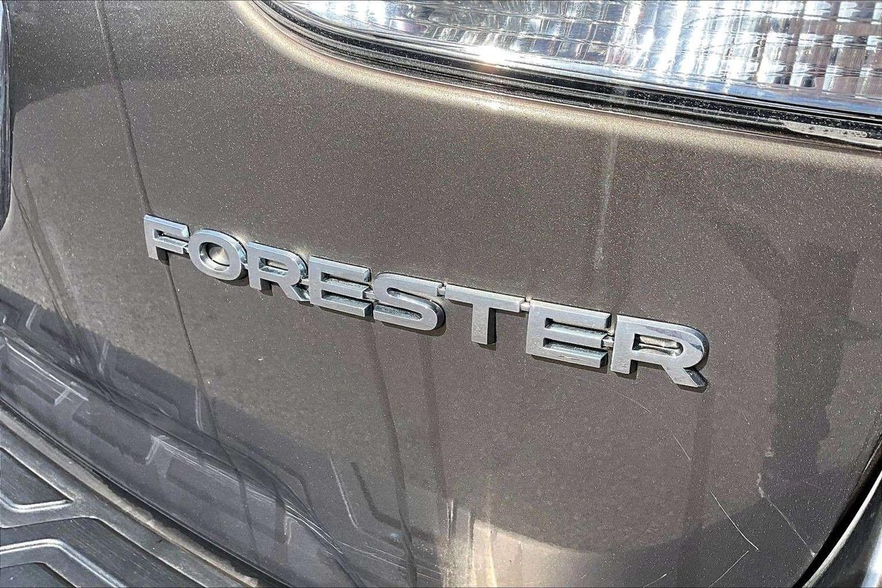 2019 Subaru Forester Touring   CarPlay/Android Auto   Adaptive Cruise Photo