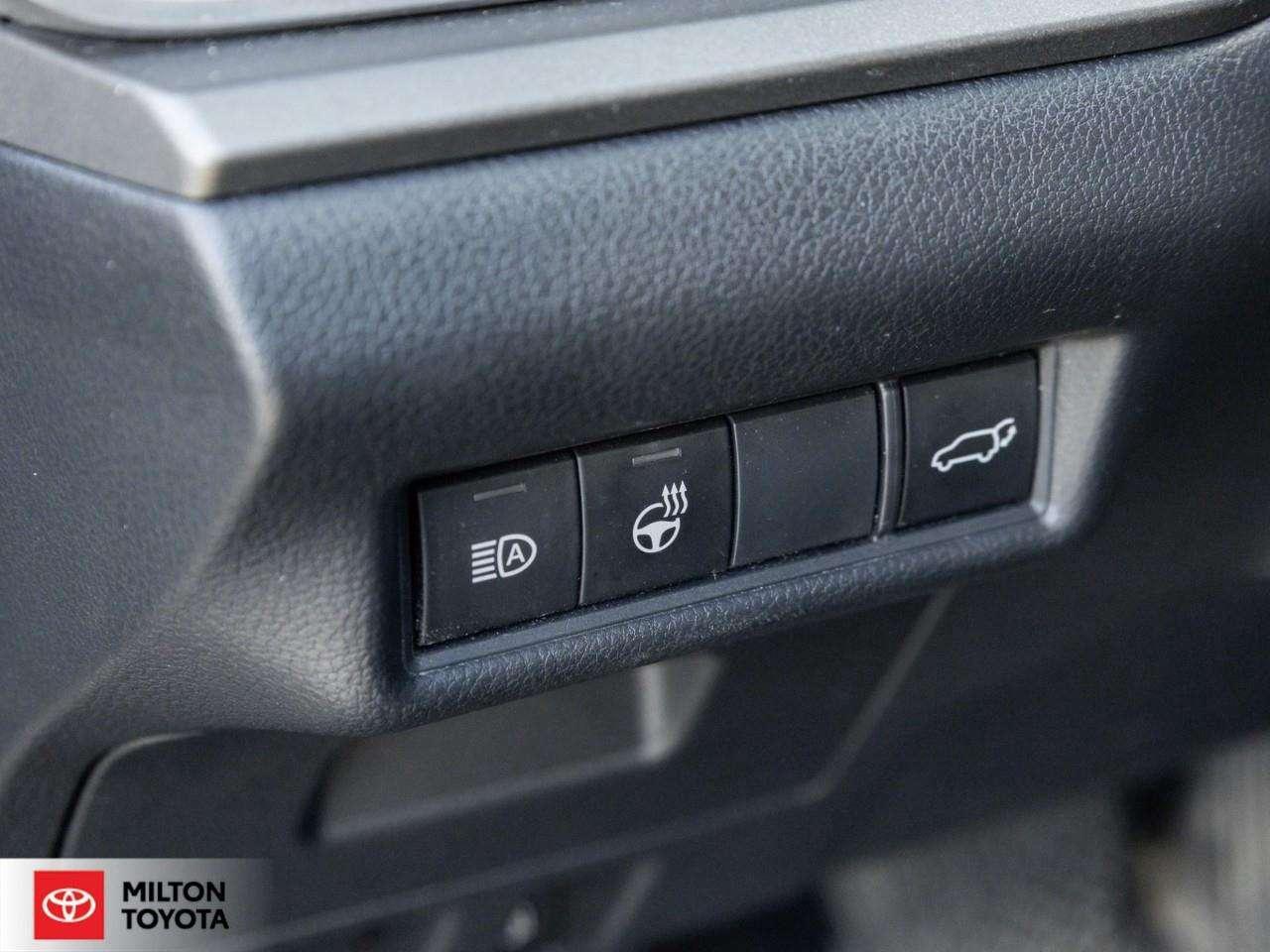 2024 Toyota Grand Highlander LEATHER HEATED STEERING 8 PASSENGER ONE OWNER TCUV XLE Photo