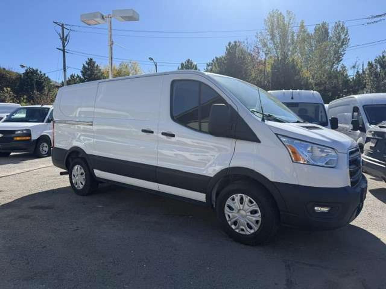 2020 Ford Transit Shelves, Divider, Low roof, Certfifie. Photo