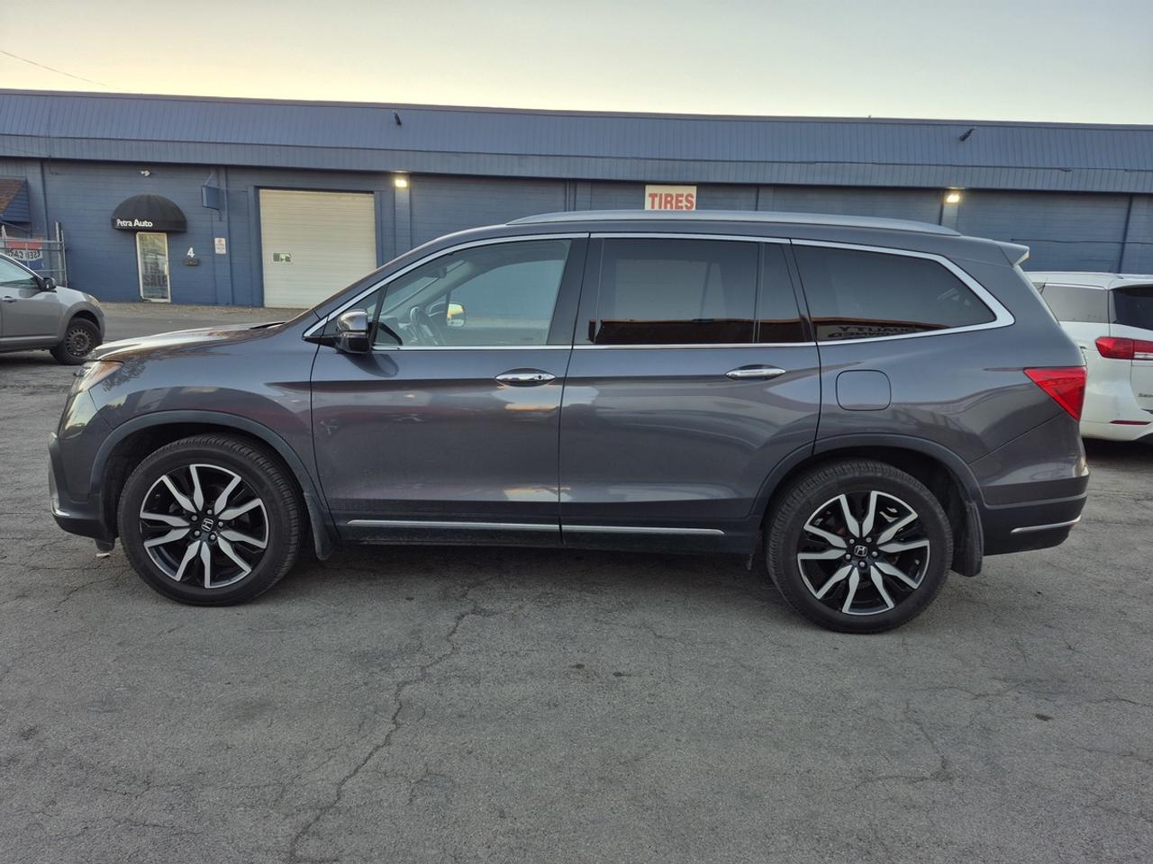 2019 Honda Pilot Touring Photo