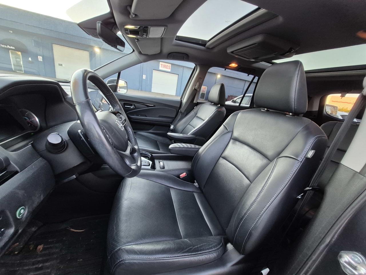2019 Honda Pilot Touring Photo